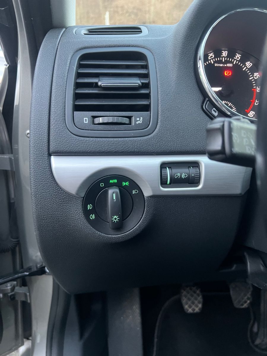 Fahrzeugabbildung SKODA Yeti 2.0 TDI Ambition * KAMERA *