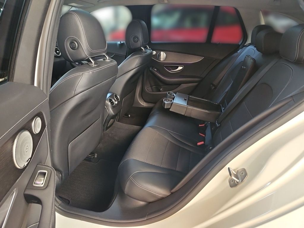 Fahrzeugabbildung Mercedes-Benz C 200 T AMG Distronic+ SDHZ Airmatic Pano Sound