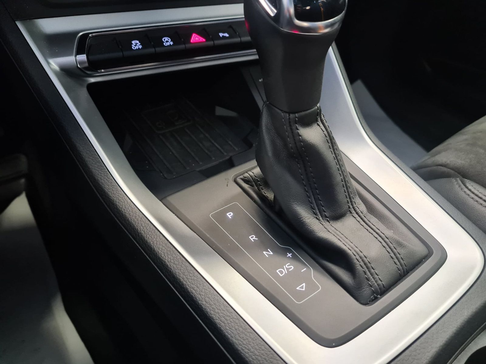 Fahrzeugabbildung Audi Q3 35 TDI / LED / VIRTUELL/LED/SCHECKHEFT