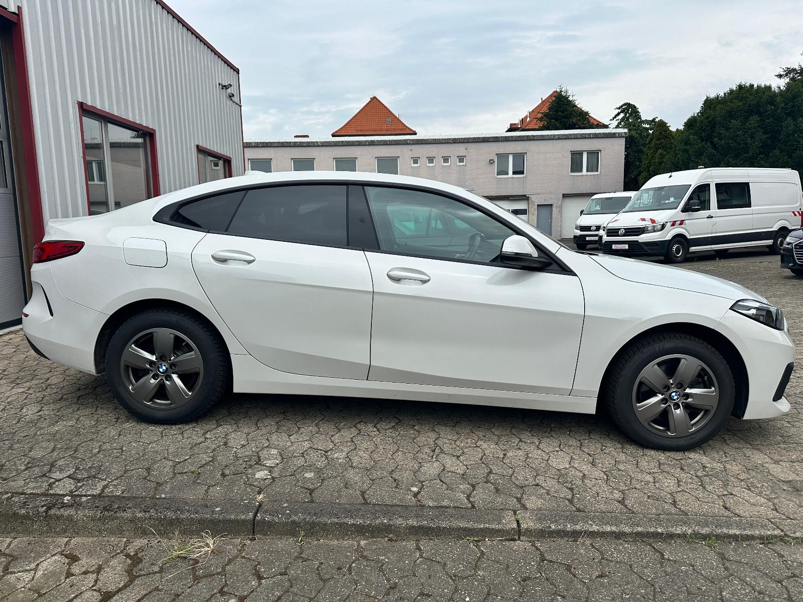 BMW 216 Gran Coupé PANO,NAVI,LED,Live Cockpit