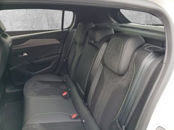 Peugeot 308 GT 1.5 BlueHDi 130 +Kam.+Navi+360+SHZ+ACC