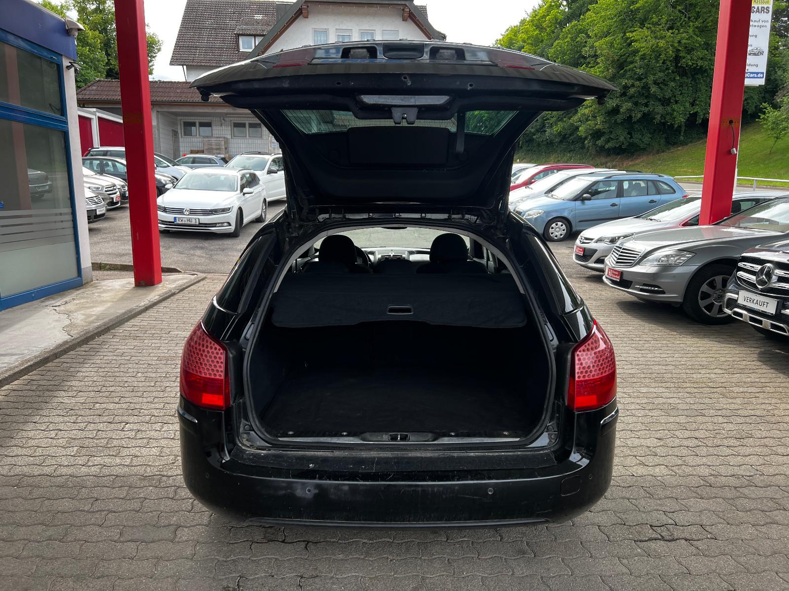 Peugeot 407 2010 — photo 11