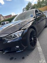 BMW 328i xDrive - 2.0 Turbo - Automatik 245ps - BMW 328: 328i Xdrive