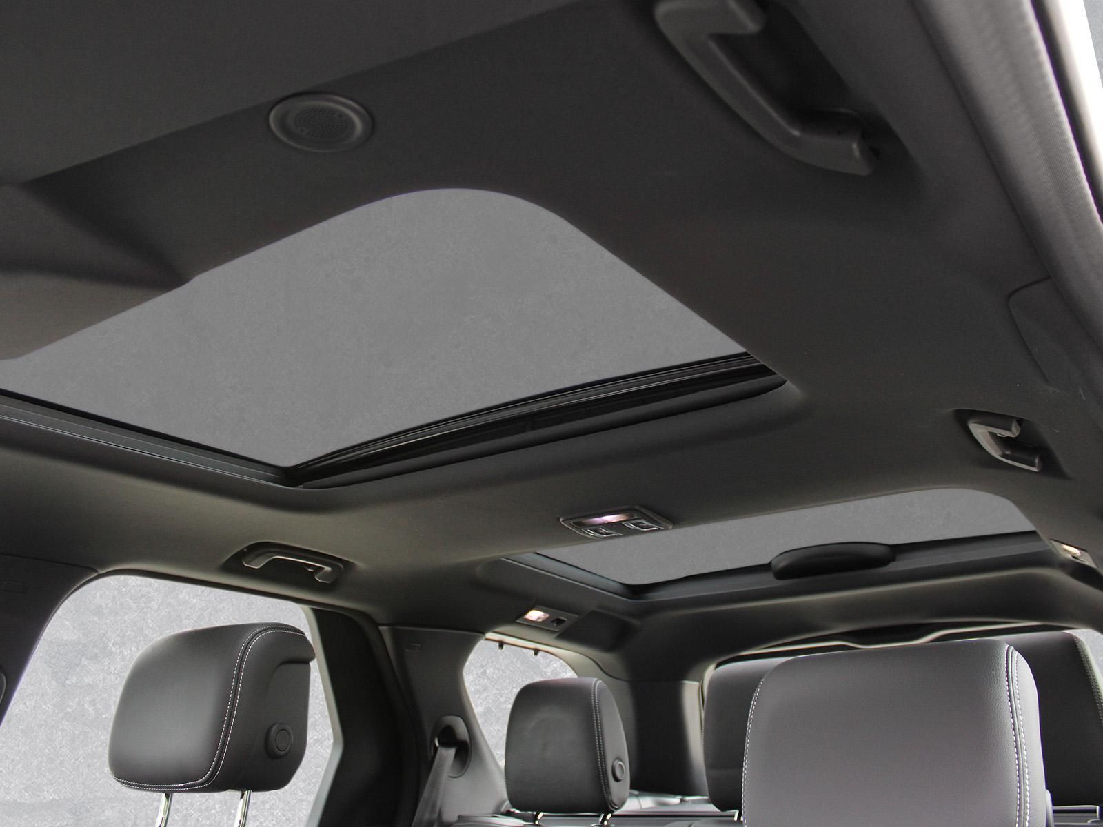 Fahrzeugabbildung Land Rover Land Rover Discovery D300 AWD R-Dynamic SE