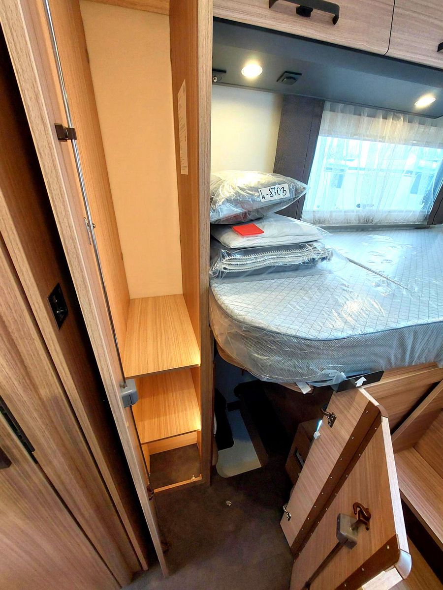 Fahrzeugabbildung Malibu I 470 RB LE K comfort Mercedes 2026 Assistenz
