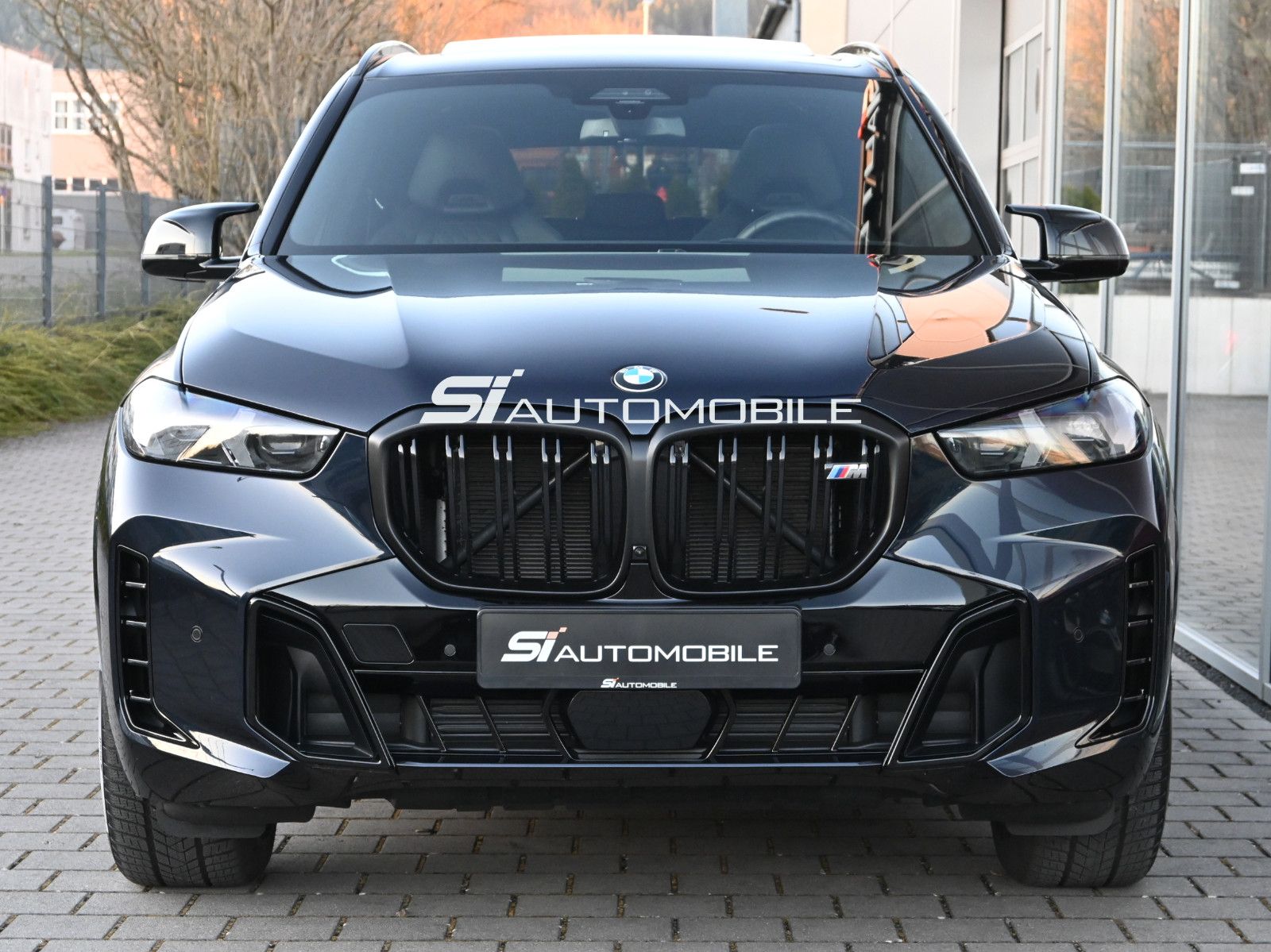 Fahrzeugabbildung BMW X5 M60i xDr. °UVP 155.609€°AHK°B&W°PROF.FAHRW.°