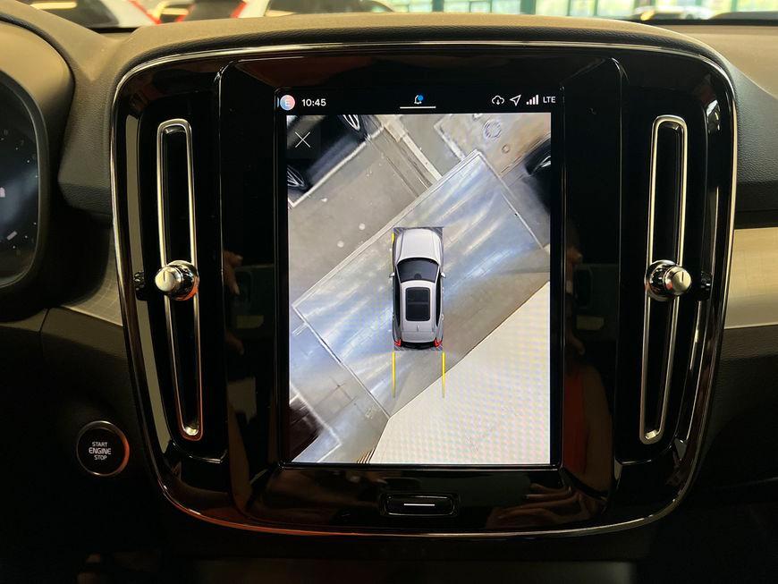 Volvo XC40 B3 Plus Black-Edition DKG Pixel-LED 360° Al