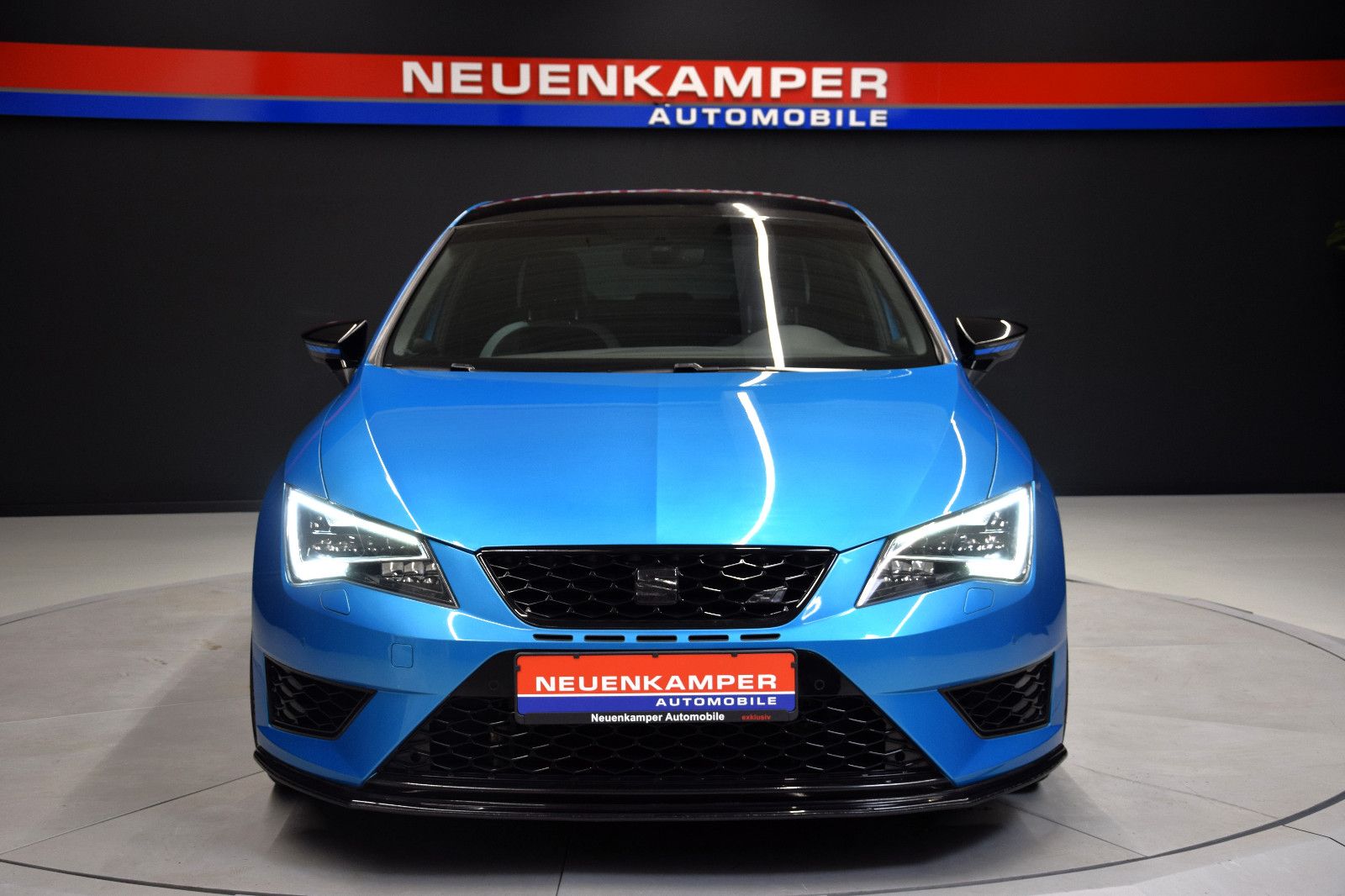 Fahrzeugabbildung SEAT Leon Cupra 290 Dynamic-Paket Sonderlackierung
