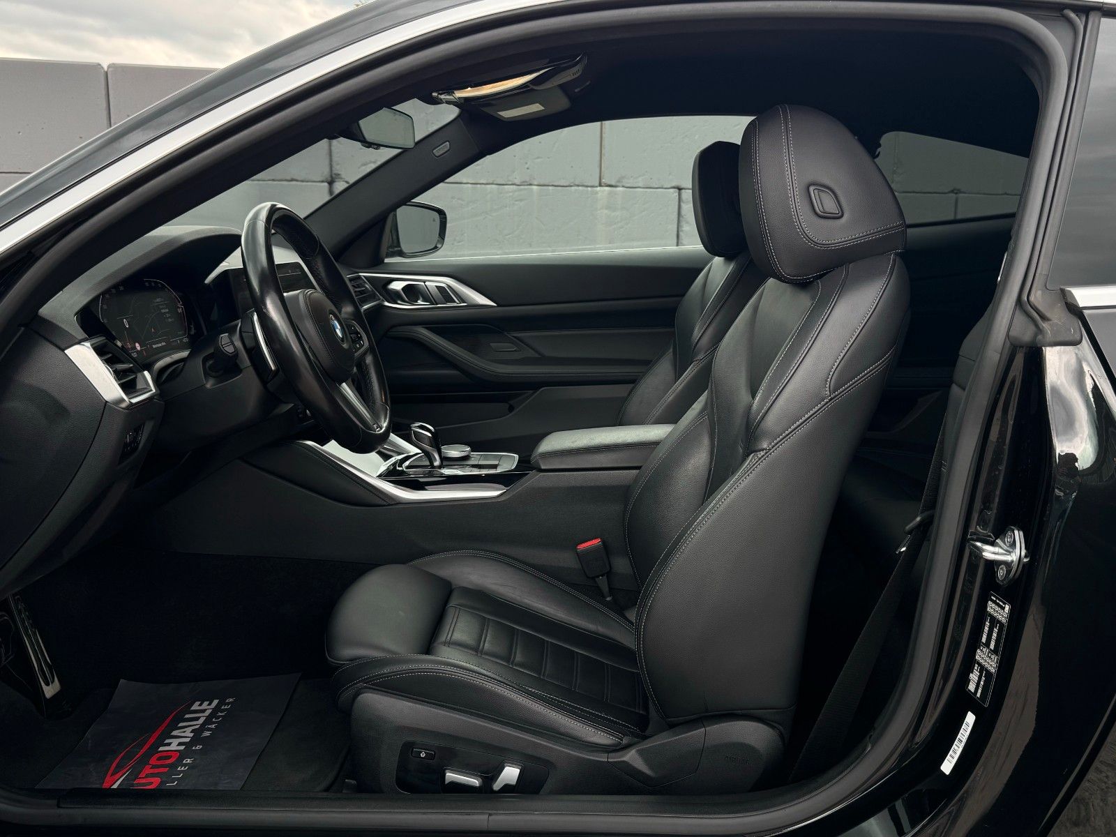 Fahrzeugabbildung BMW 420i G22 Coupé M Sport Leder Memory Kamera ACC