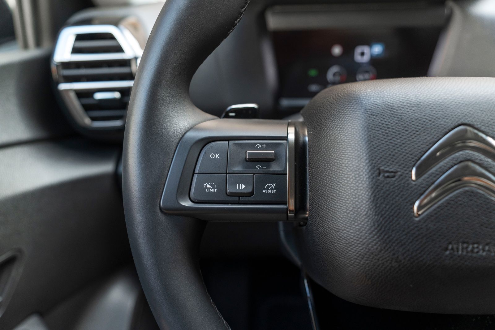 Fahrzeugabbildung Citroën C4 X Feel Pack LED KAM TEMPOMAT CARPLAY SHZ