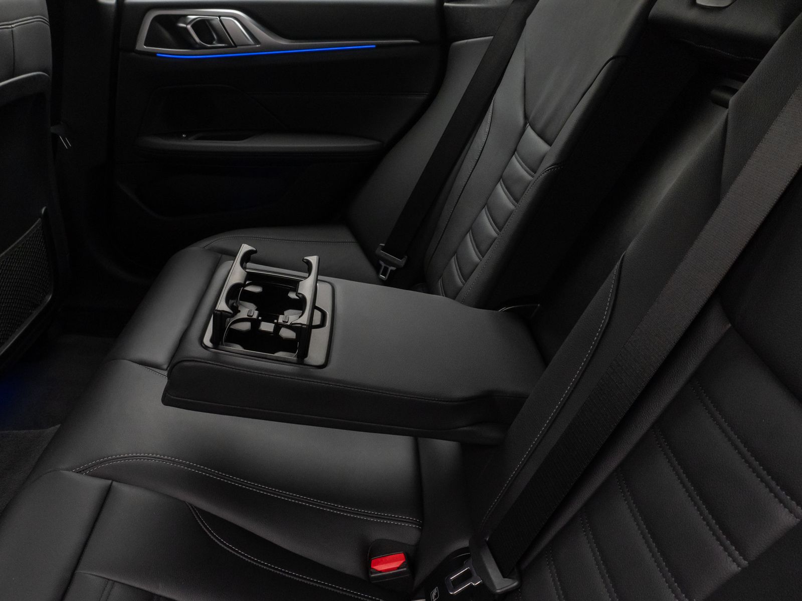 Fahrzeugabbildung BMW M440i xD  Gran Coupé Laser HUD DAB HiFi Komfort