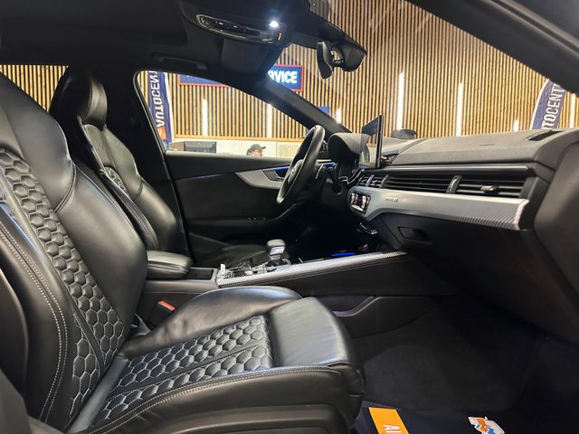 Audi RS4 Avant 2.9 TFSI quattro*HUD*Navi*Klima*SHZ*BT