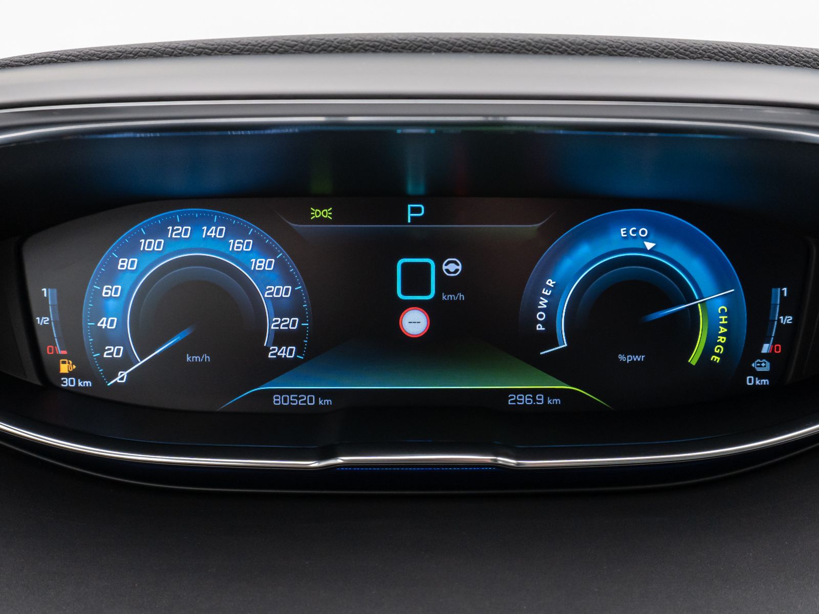 Fahrzeugabbildung Peugeot 3008 Hybrid4 300 GT Panorama 360° Massage AHK