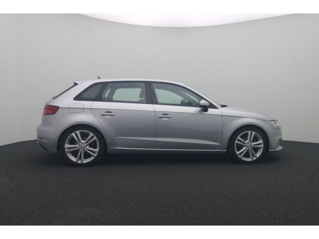 Fahrzeugabbildung Audi A3 Sportback 35 TFSI Sport S-Line