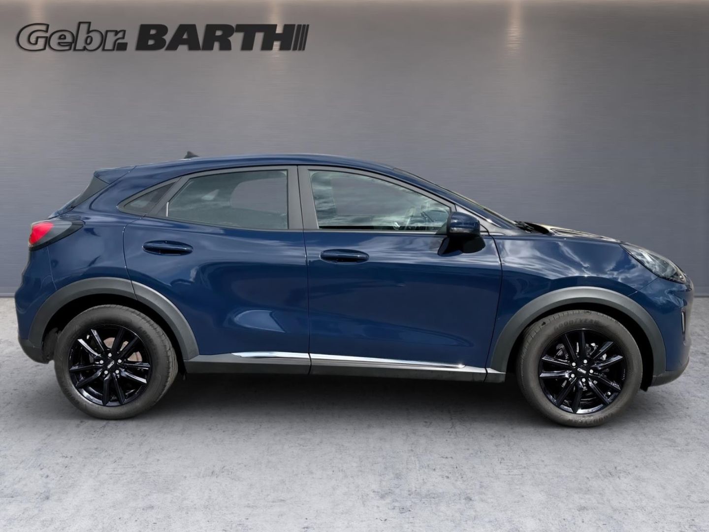 Fahrzeugabbildung Ford Puma Titanium, Winterpaket, schwarze Alus,Navi,N
