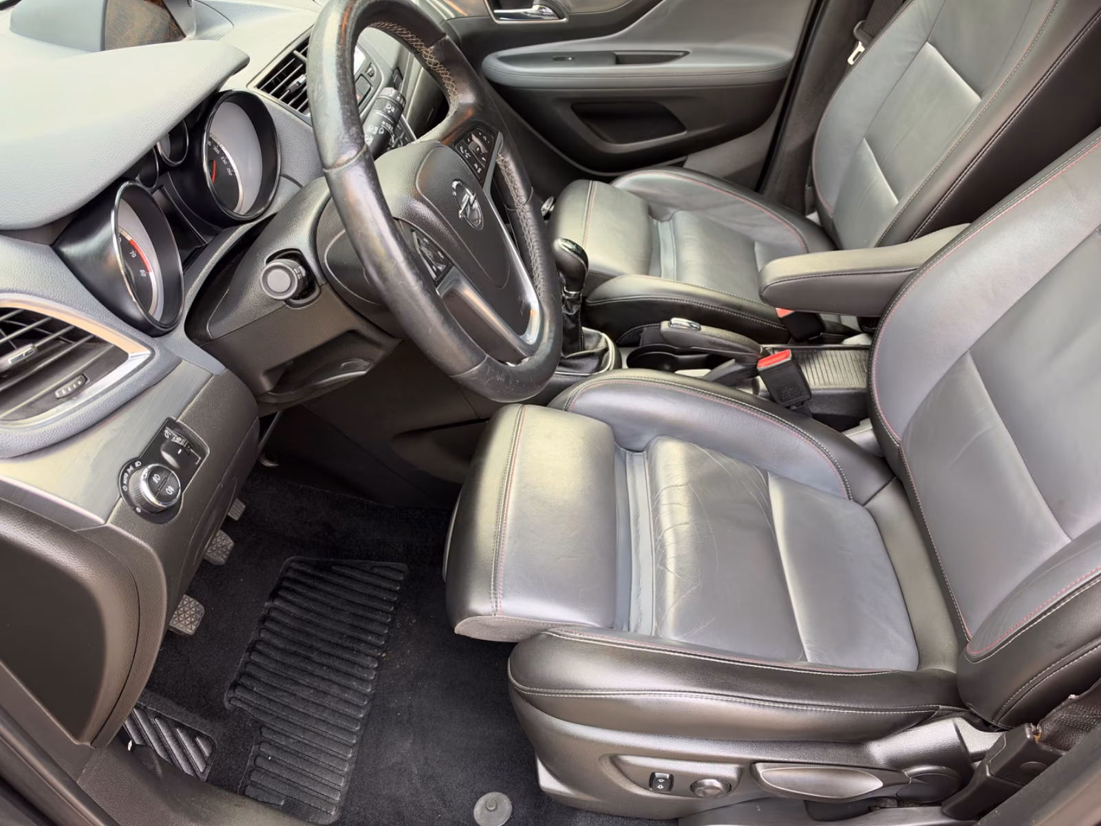 Opel MOKKA 1,4 T INNOVATION KLIMAAUT/NAVI/LEDER/E.SD