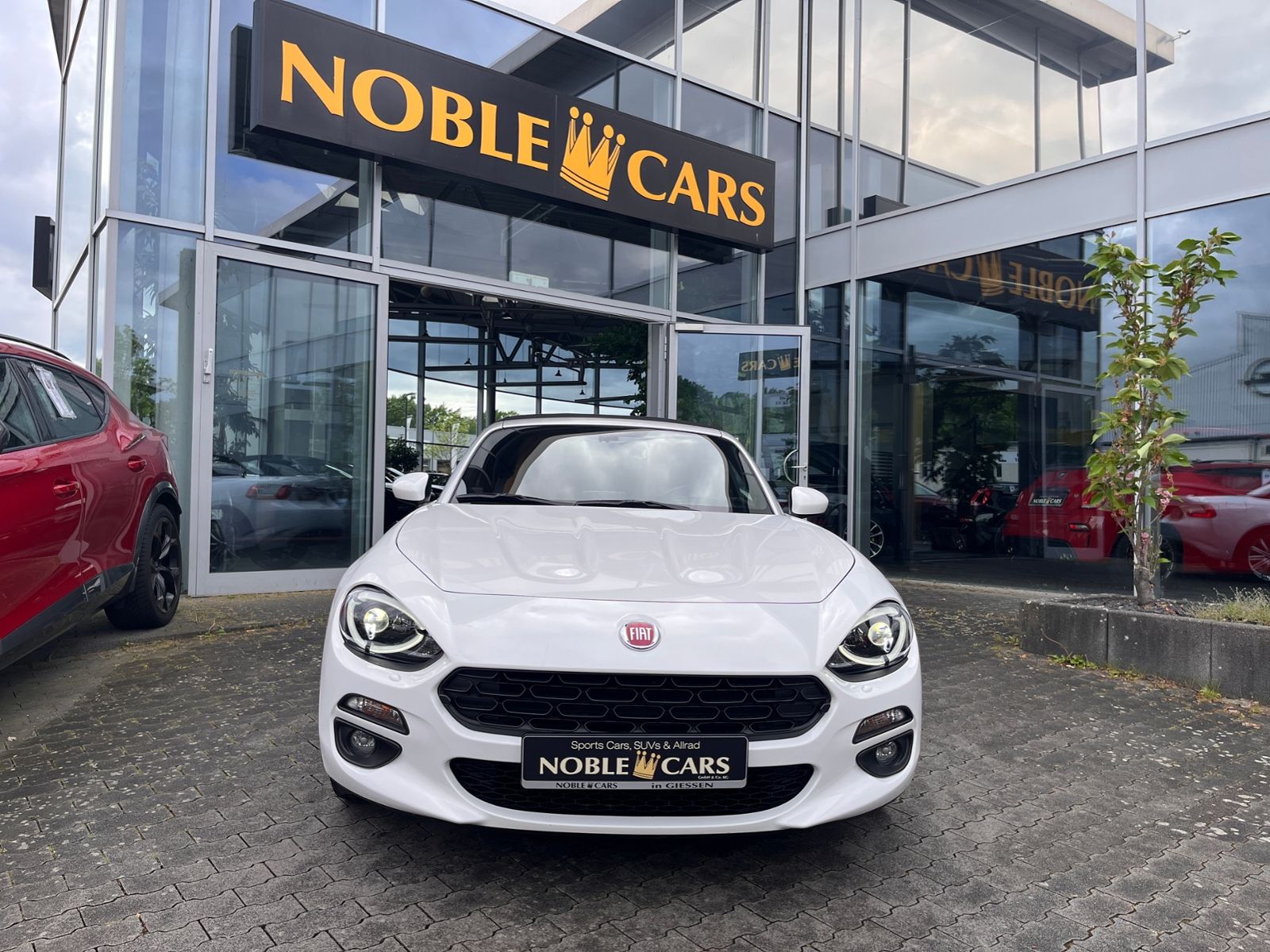 Fahrzeugabbildung Fiat 124 Spider Lusso KLIMA LED NAVI ALU