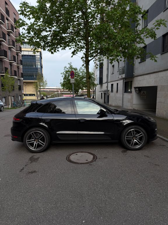 Image of Porsche Macan