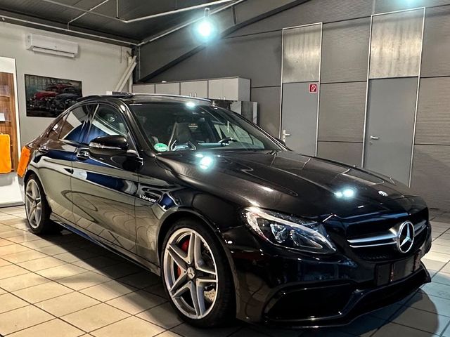 Mercedes-Benz C63 S Pan.Dach/SHZ/LED/Ambiente 64Farben/Perf.