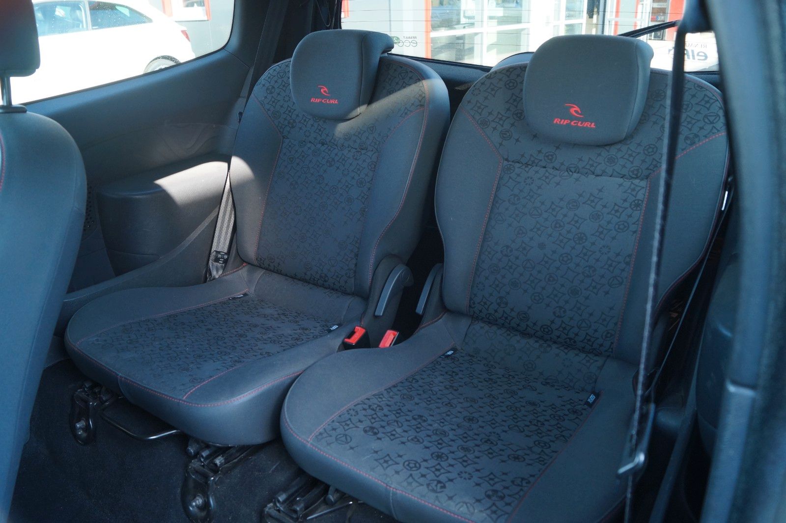 Fahrzeugabbildung Renault Twingo Rip Curl *TÜV, Inspektion + Garantie