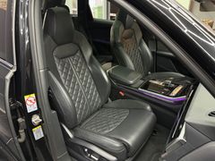 AUDI Q7 50 TDI Competition Plus*HEAD*PANO*360*1.HAND