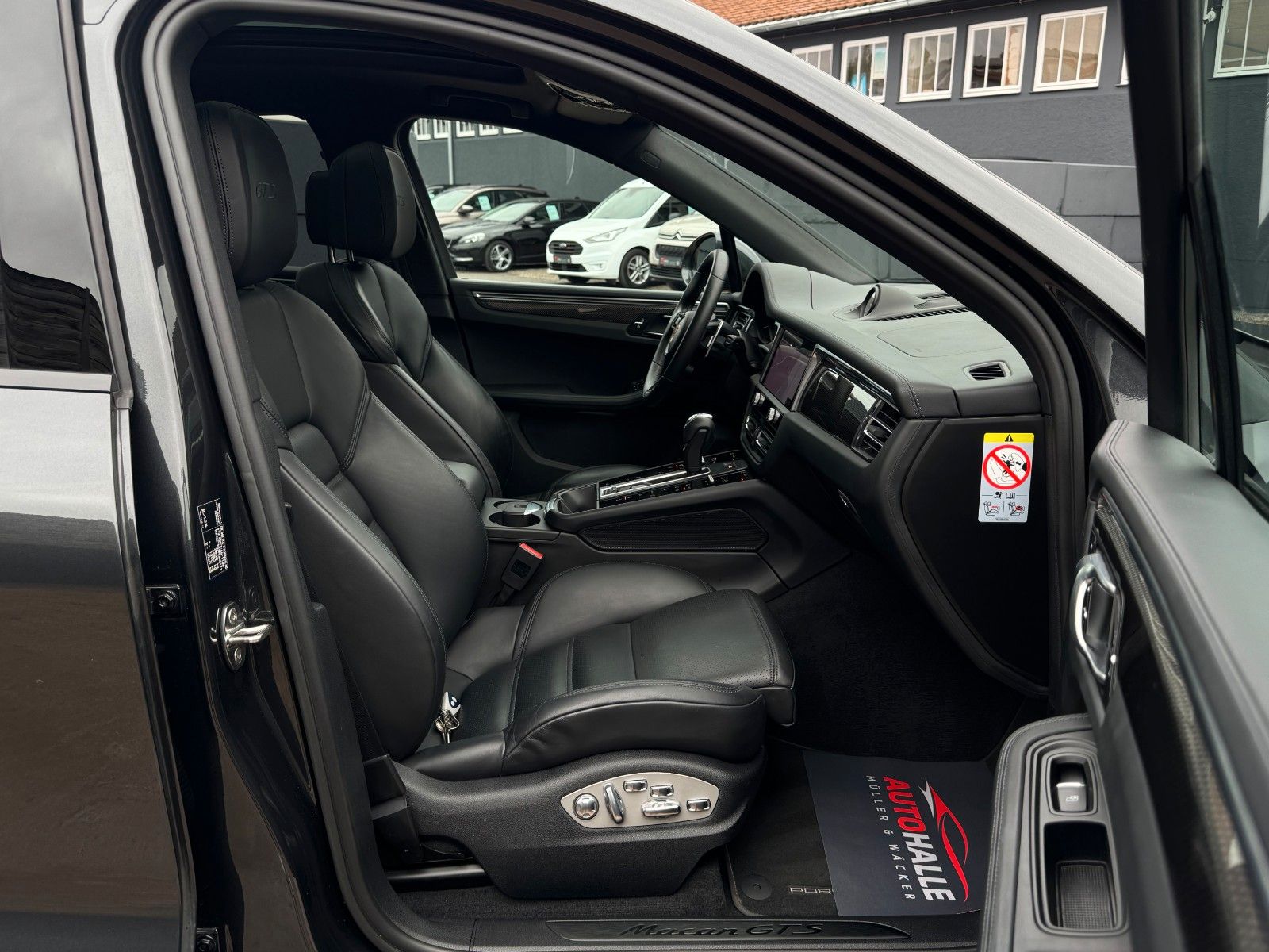 Fahrzeugabbildung Porsche Macan GTS PASM Chrono Carbon Pano Bose Std-HZG