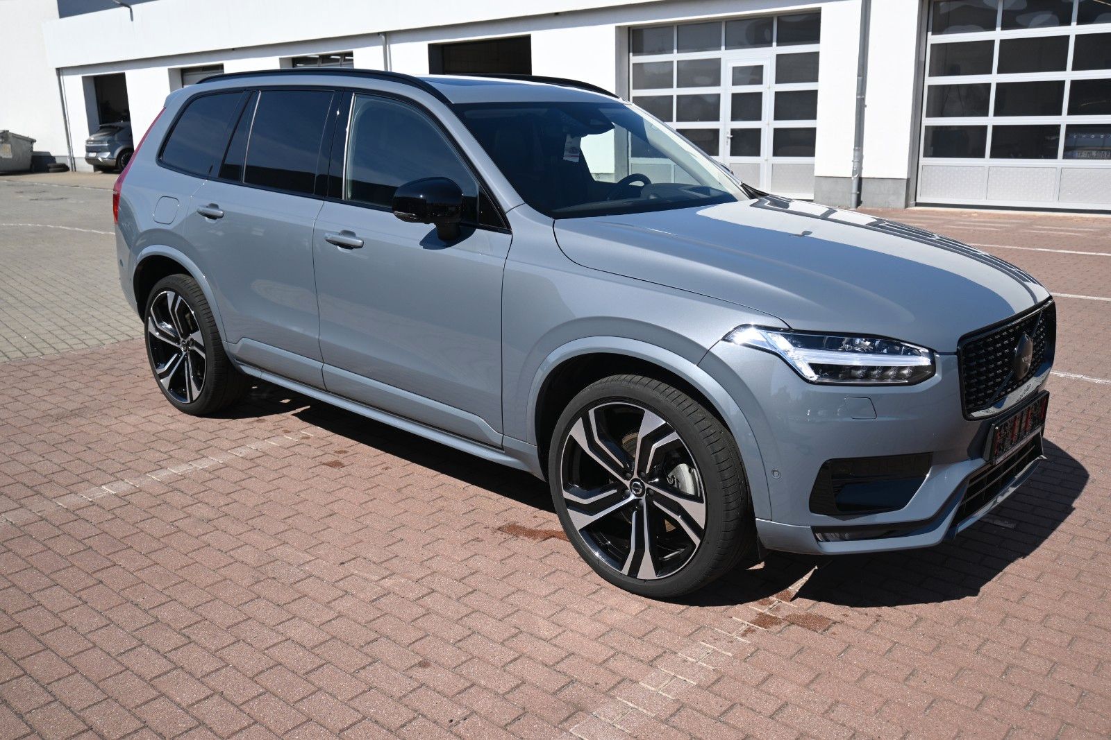 Fahrzeugabbildung Volvo XC90 B5 D AWD Ultimate Dark*STDHZG*360°*LUFT*AHK