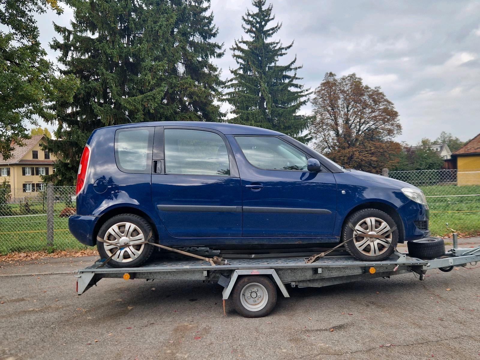 Skoda Roomster 2012 — rear view