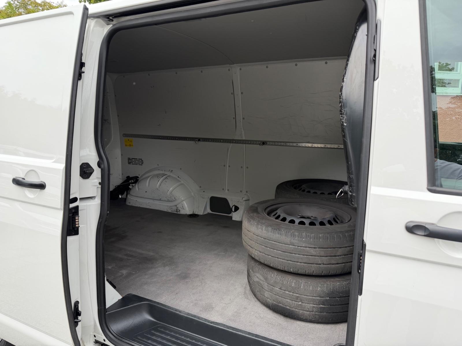 Volkswagen T6.1 Transporter 2.0 TDI 4Motion Lang *Standheiz