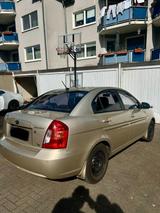 Hyundai Accent 1.5 CRDi 16v 116PS HiFi Anl... - Hyundai Accent in Bochum