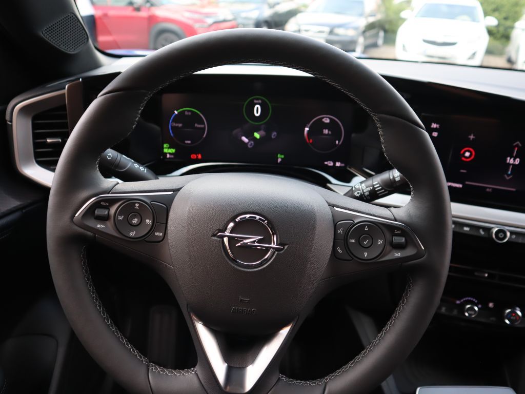 Fahrzeugabbildung Opel Mokka-e Ultimate (B/B)