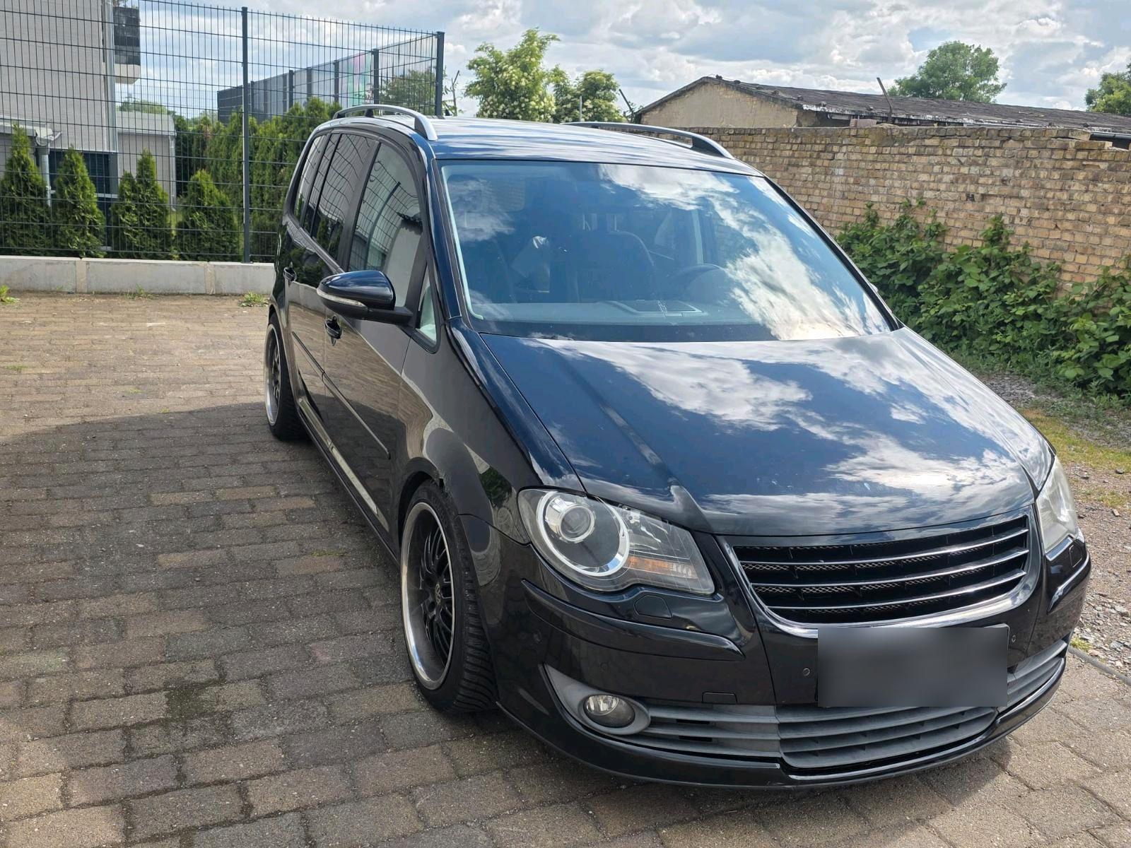 Opel Zafira 2006 — rear view