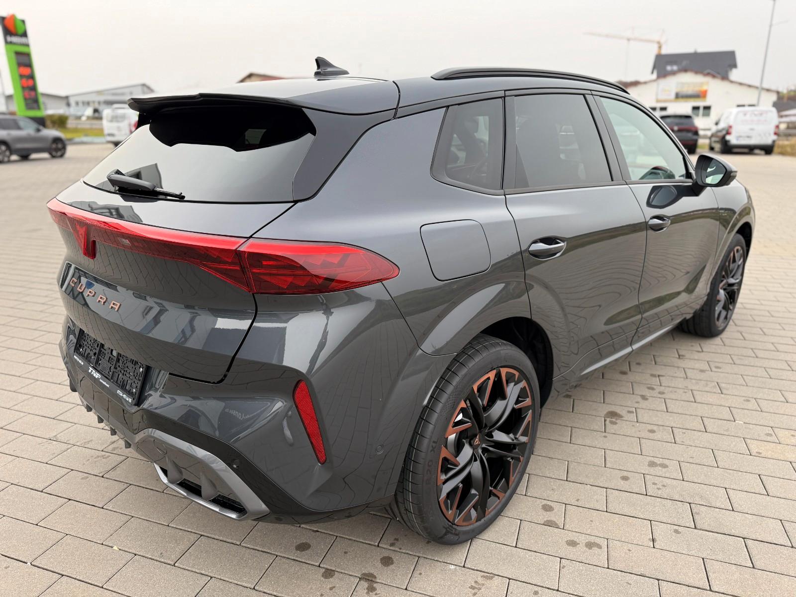 Cupra Terramar VZ 2.0 TSI DSG+STANDHEIZUNG+AHK+PANO