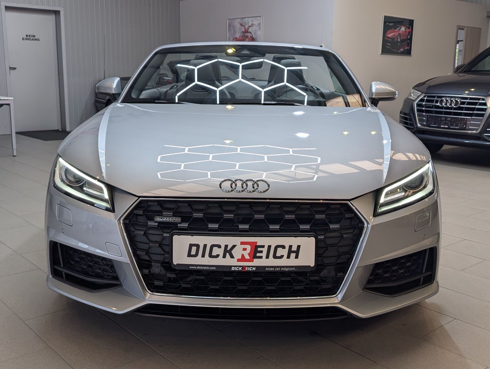 Fahrzeugabbildung Audi TT Roadster 45 TFSI Quattro S-Line Sport-Paket +