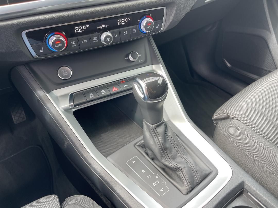 Fahrzeugabbildung Audi Q3 35 1.5 TFSI advanced Kamera,LED,Matrix,Navi