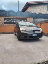 Toyota Corolla Verso 2.0 16V D-4D - Toyota Corolla Verso mit Diesel-Antrieb: 2.0