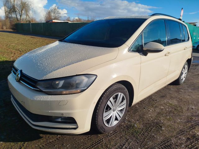 Volkswagen Touran 2,0 TDI / Motor 30tkm / Automatik 7 Sitze