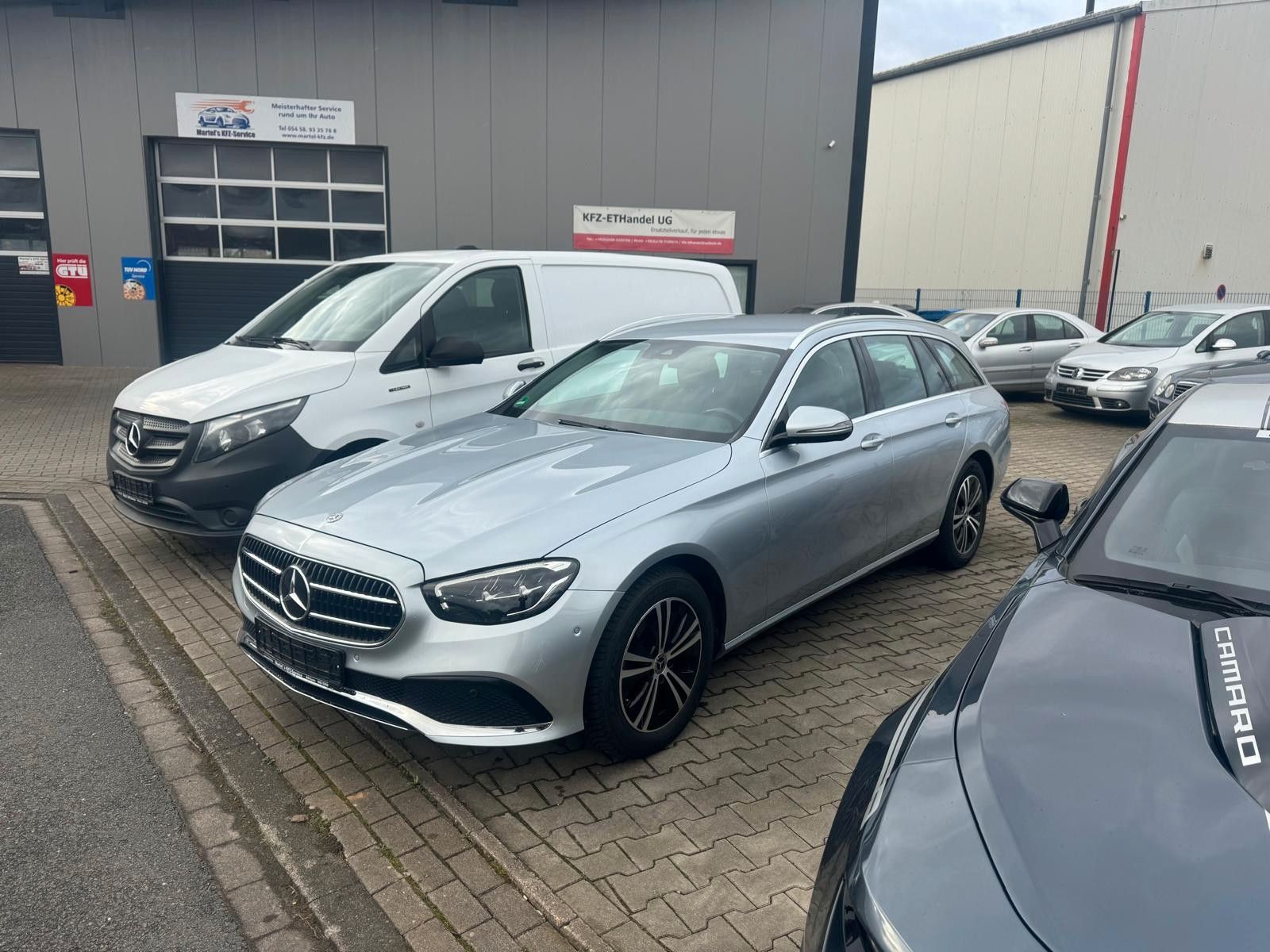 MERCEDES-BENZ E220d/T-Modell/Kamera/TWA/SHA/SIH/W-SCREEN