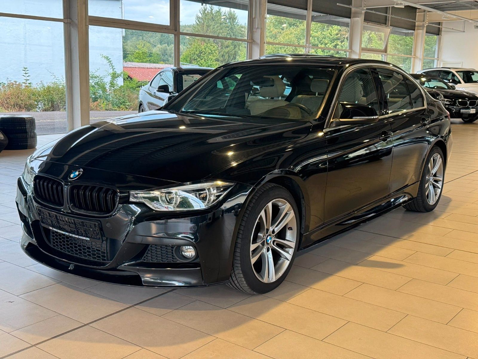 BMW 330 - 1