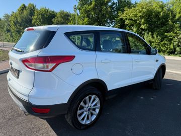 Ford Kuga - 8