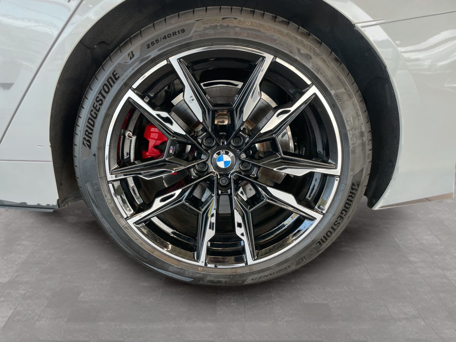 BMW i4 - Bild 15
