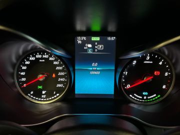 Mercedes-Benz GLC 300 de 4Matic *1. Hand*AHK*Klima*SHZ*LED*Nav