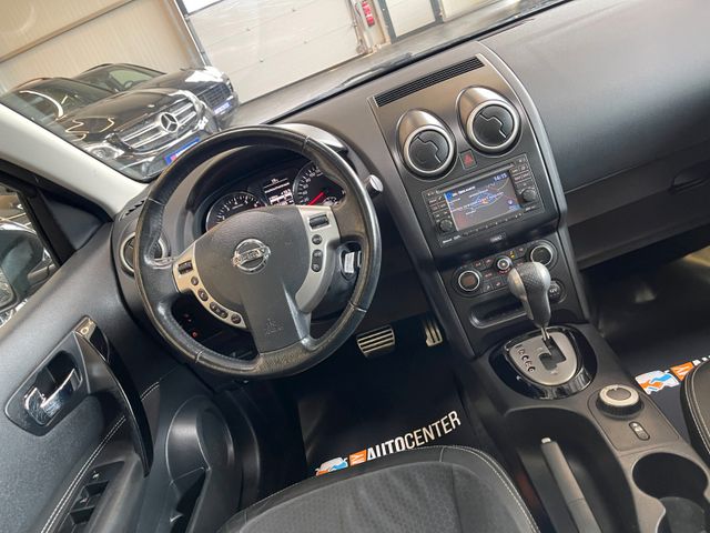 Nissan Qashqai 360 4X4 *PANORAMA*NAVI*TEILLEDER*