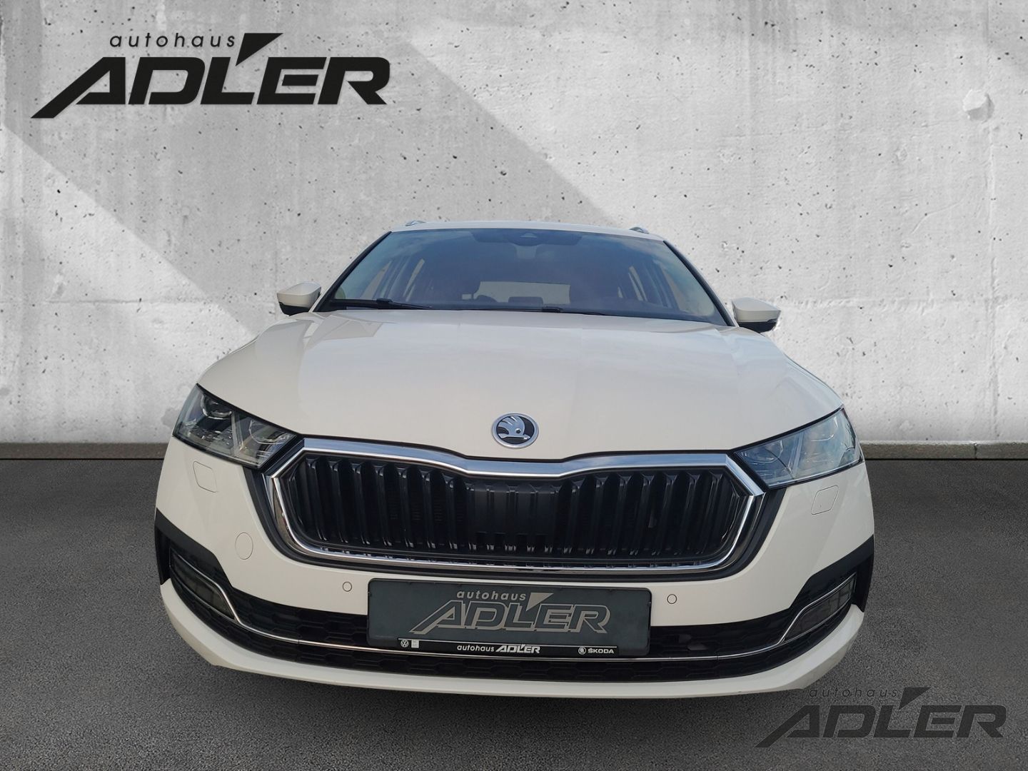 Skoda Octavia Combi 2,0 TDI DSG Style Headup Navi el H foto 6