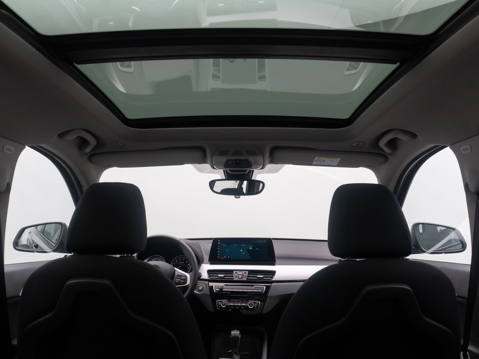 Fahrzeugabbildung BMW X1 xD25e Navi+HiFi Kamera Alarm HUD DAB Panorama