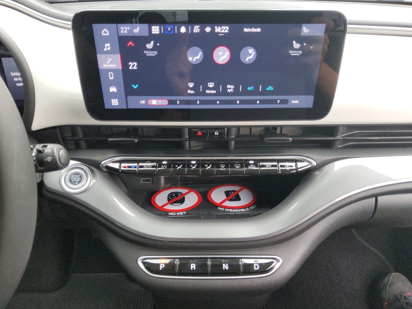 Fahrzeugabbildung Fiat 500e Elektro Komfort und Style Paket