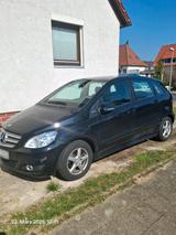 Mercedes-Benz B Klasse - Mercedes-Benz B 180 in Braunschweig