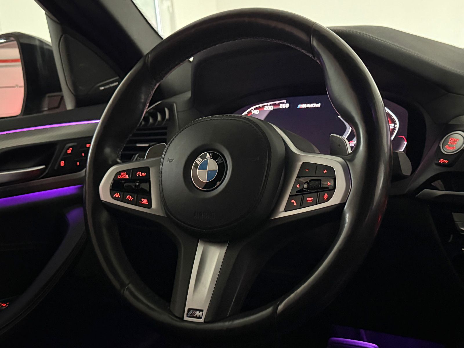 Fahrzeugabbildung BMW X4 M40 d/LED/ACC/HuD/H&K/AHK/PANO/VRTL/19% MwSt