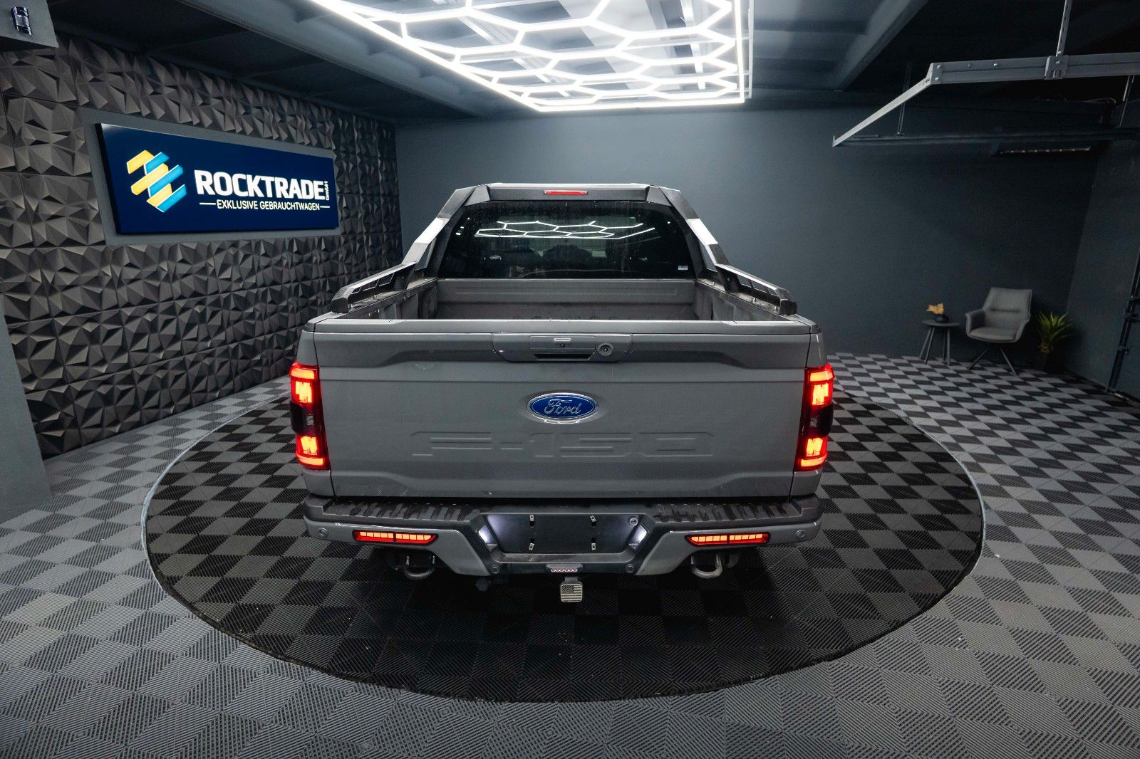 Fahrzeugabbildung Ford F150 5.0L V8 4x4 Offroad SuperCrew RAPTOR 19%