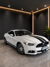 Ford Mustang 5.0 V8 GT 440 PS! Guter Zustand! TÜV neu - Ford Mustang in München